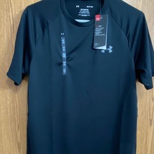 NWT UNDER ARMOUR HEATGEAR T-SHIRT SIZE SMALL